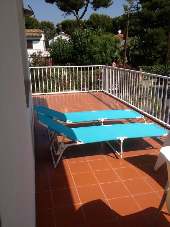 Sitges Beach Hostel Exterior photo
