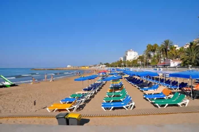 Sitges Beach Hostel Exterior photo
