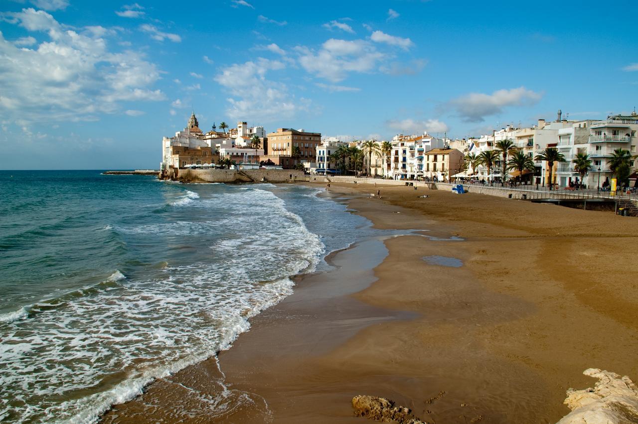 Sitges Beach Hostel Exterior photo